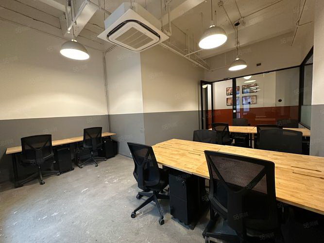 学校去面试的自我介绍模板